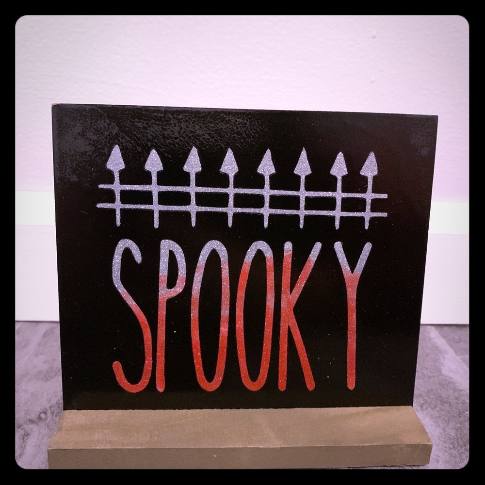 2/$20 Spooky Sign